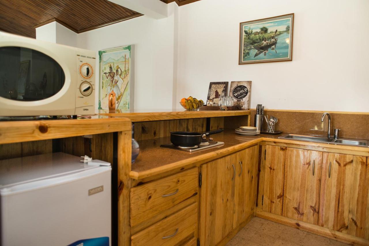 Ferienwohnung Somptua Garden Ivato  Exterior foto