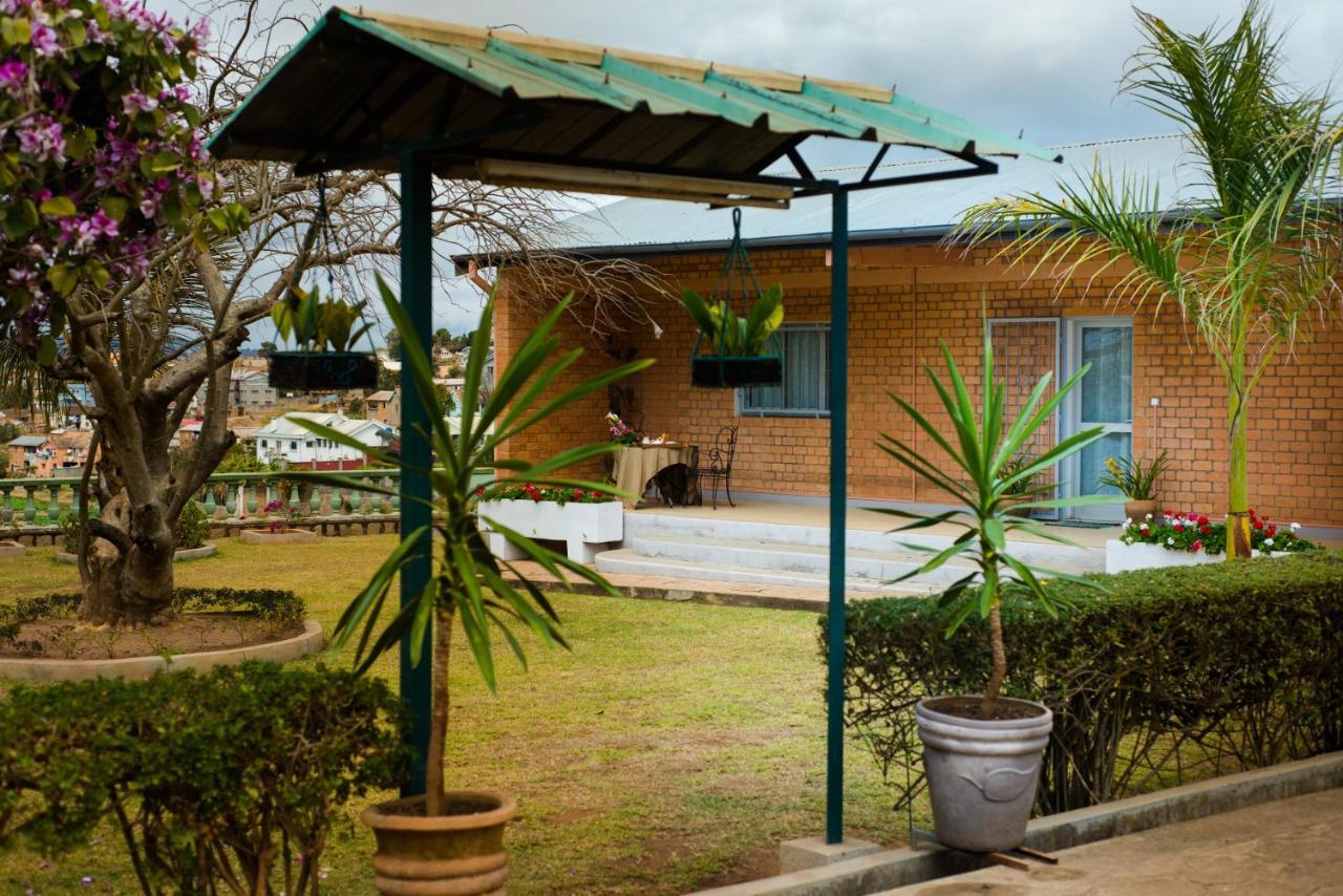 Ferienwohnung Somptua Garden Ivato  Exterior foto
