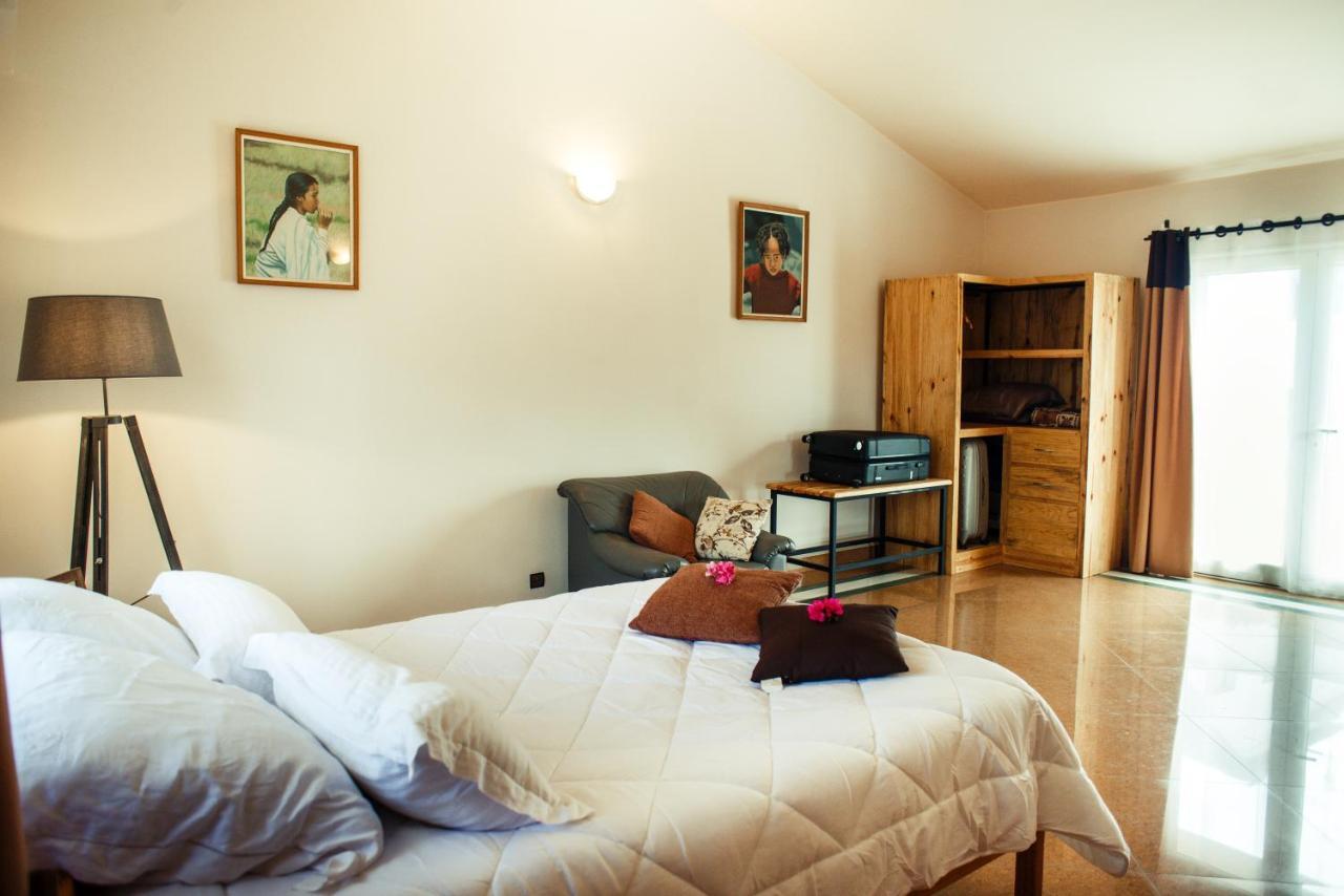 Ferienwohnung Somptua Garden Ivato  Exterior foto