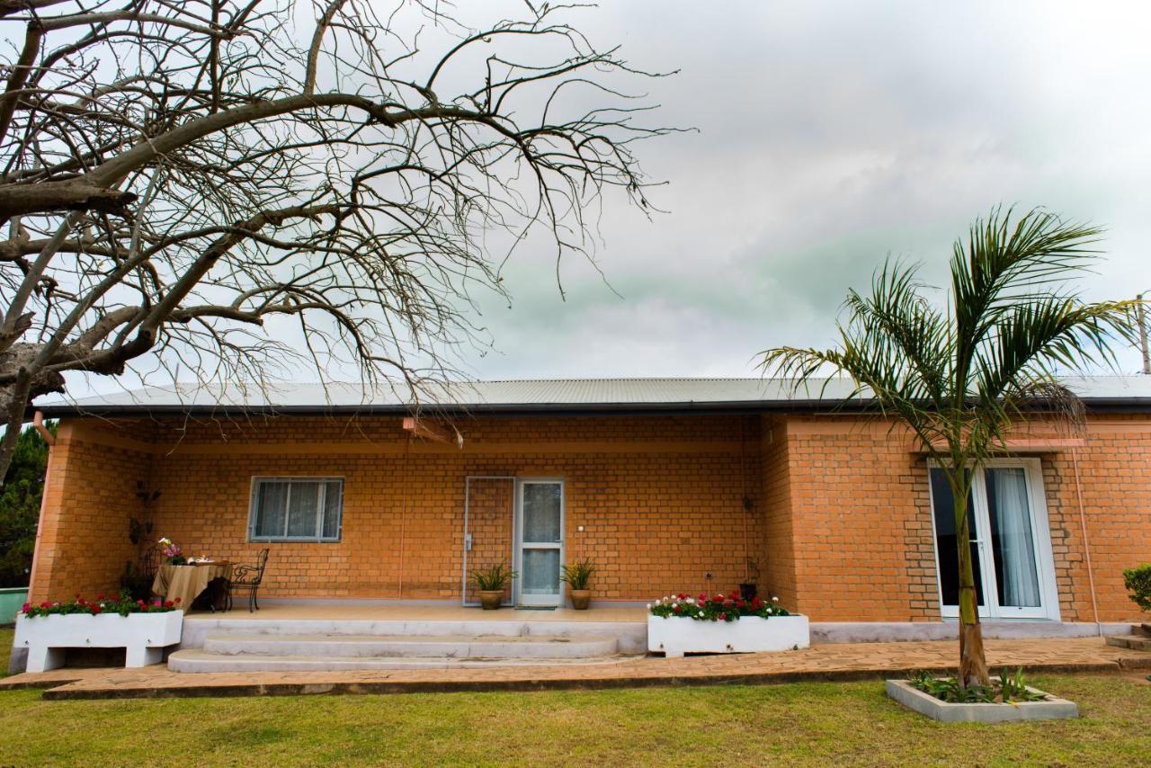 Ferienwohnung Somptua Garden Ivato  Exterior foto